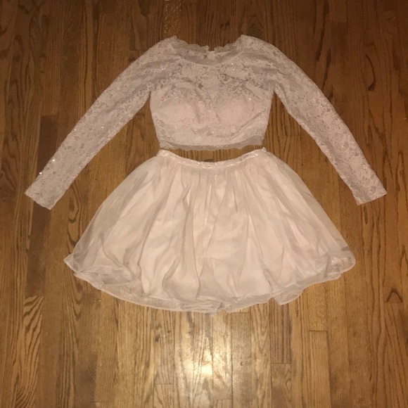2 piece short formal homecoming dress - Picture 1 of 2